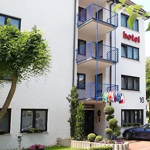 Hotel Astoria Am Urachplatz ***